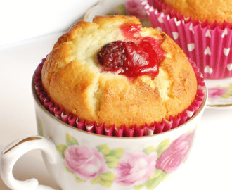 Muffins med halloncurd