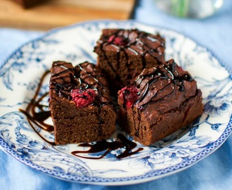 Teff raspberry chocolate cake
