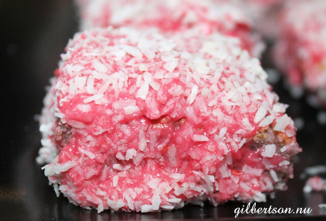 Lamington Strawberry Cake