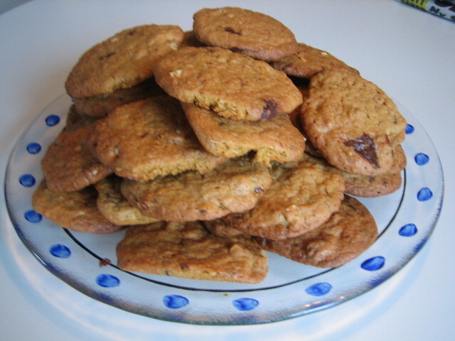 Chocolate chip cookies med cocos och pekannötter