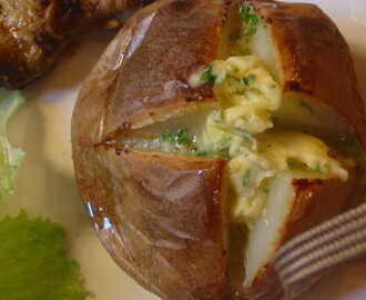 Bakad potatis i ugn eller på grill