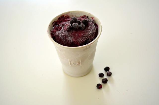 Raw blueberry mousse