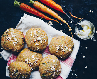 Saftiga morotsfrallor (glutenfria, veganska) + krämigt pålägg