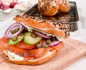 Bagels - Everything bagel med Lox and schmear