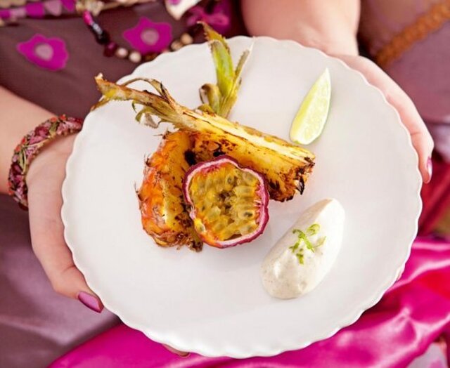 Grillad ananas med lime- och vaniljmascarpone