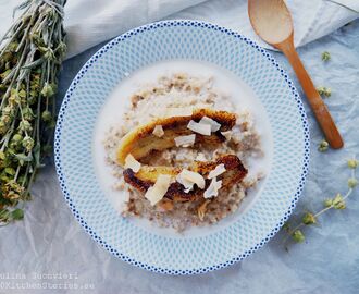 Camomille cooked Porridge with Coconut Cardamom Fried Bananas