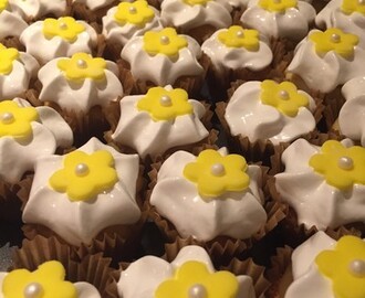 Lemon cupcakes
