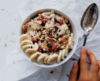 Cashew Pecan Vanilla Hemp Porridge with PB, Cacao Nibs and Crunchy Nut Granola