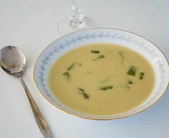 Sparrissoppa – Recept på matsmart soppa på grön sparris.