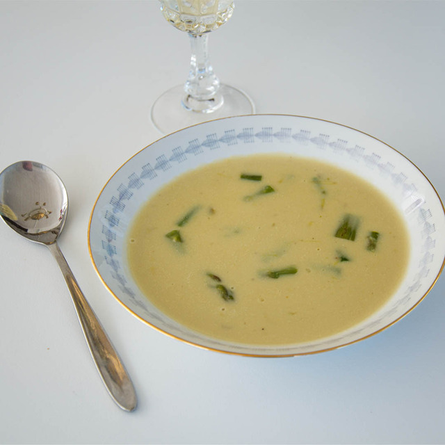 Sparrissoppa – Recept på matsmart soppa på grön sparris.