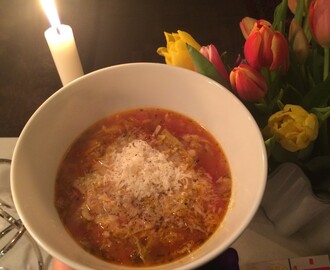 Soppa på savoykål med pancetta