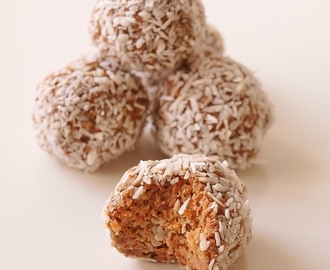 Carrot cake balls