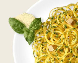 Spaghetti med Pesto alla Genovese, kycklingbröst och ansjovis