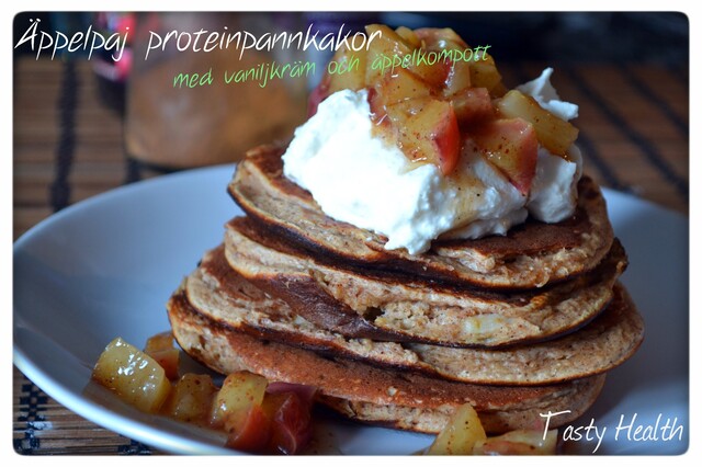"Pannkakssöndag: Äpplelpaj proteinpannkakor med vaniljkräm och äppelkompott" och träningstips
