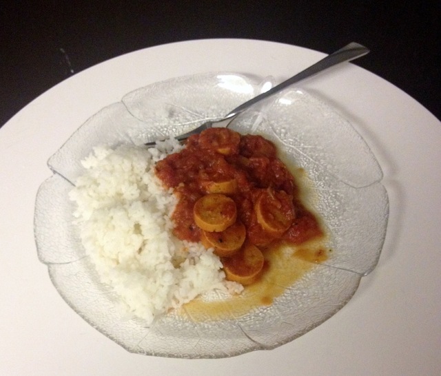 Ris med vegetarisk chorizo i tomatsås