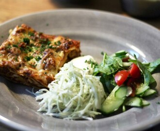 Lasagne med pizzasallad