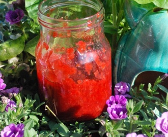 Rabarber- och jordgubbsmarmelad med lime