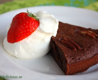 Kladdkaka med Baileys och pekannötter