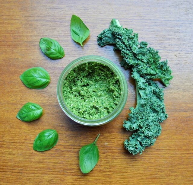 Recept/recipe – vegansk grönkålspesto / vegan kale pesto