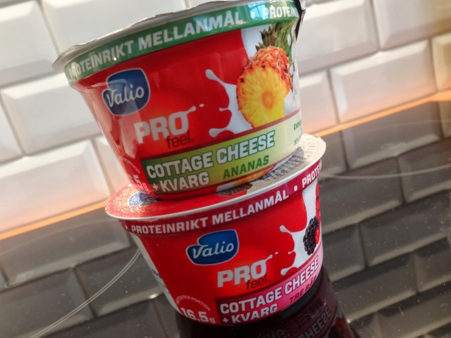 Cottage Cheese + kvarg = nytt mellanmål från Valio PROfeel®