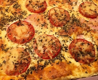 Makaronipizza med falukorv