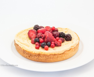 Oven Pancake Cake with Berries