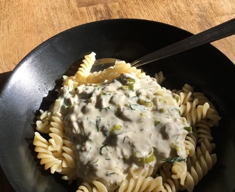 Pasta med tonfisksås