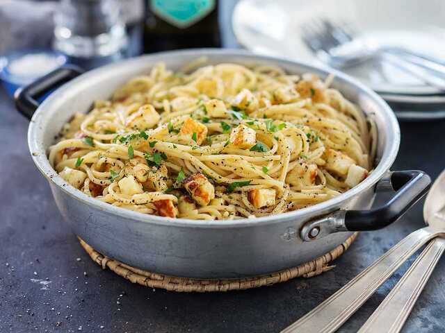 Spaghetti Carbonara med halloumi