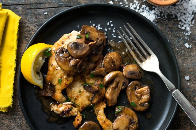 Lemon and Garlic Chicken With Mushrooms