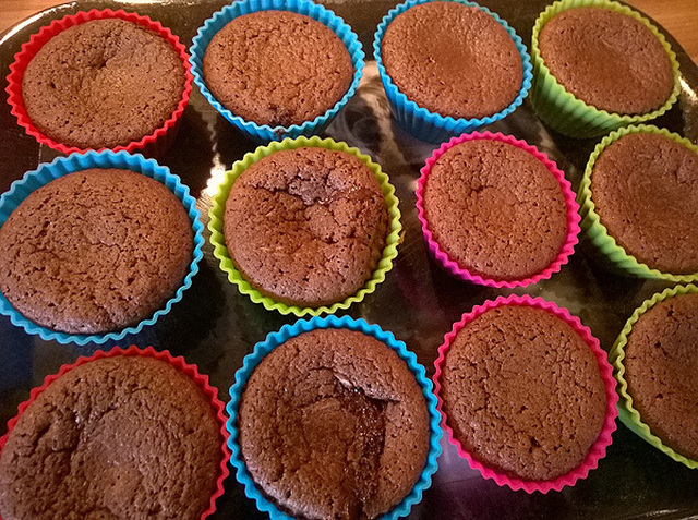 Påskbakelser – kladdkakemuffins med morotsland