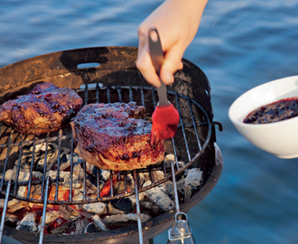 Grillad högrev med lingonglaze