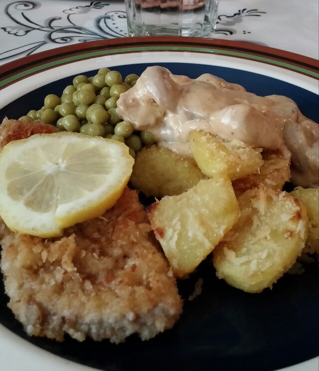 Schnitzel med krämig champinjonsås