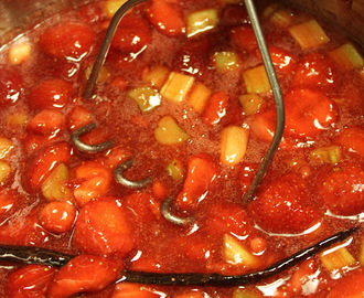 Jordgubb/rabarbers marmelad