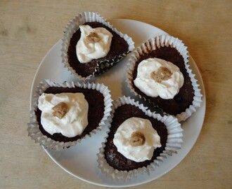 Recept: (Frukost) Choklad/kaffe muffins med blåbärtouch och mandelsmörstopping