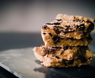 Tasty Health + Gymgrossisten Kitchen - Peanut Butter Protein Blondies