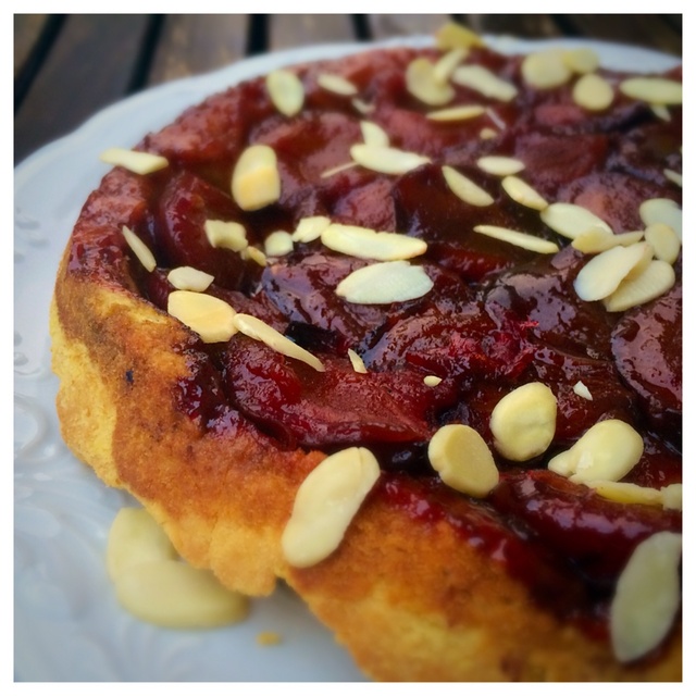 Tarte tatin med plommon – glutenfri