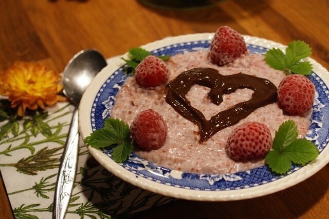 Strawberry Coconut porridge pudding!