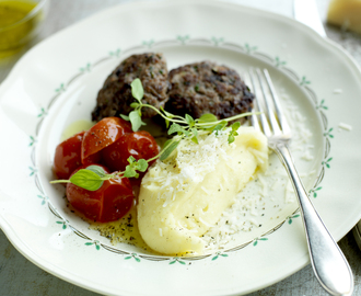 Italienska köttbiffar med inkokt tomat