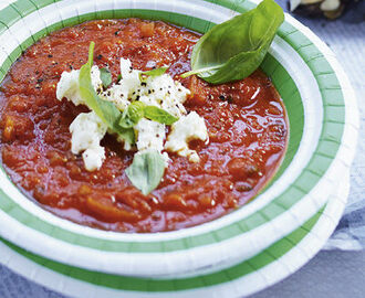 Tomatsoppa med fetaost