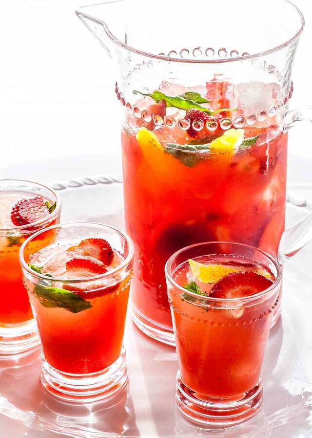 Sparkling Strawberry Sangria