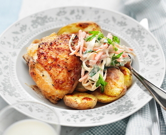 Kyckling med coleslaw och rostad potatis