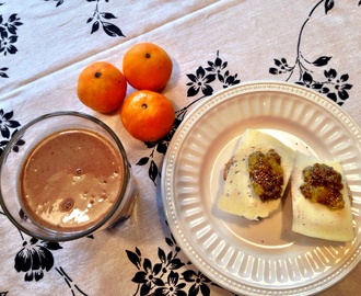 Frukost med chiafrallor och ljuvlig chokladsmoothie