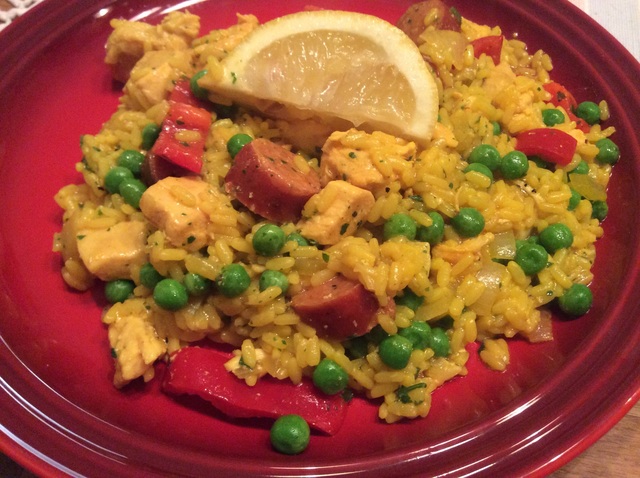 Paella med kyckling och chorizo