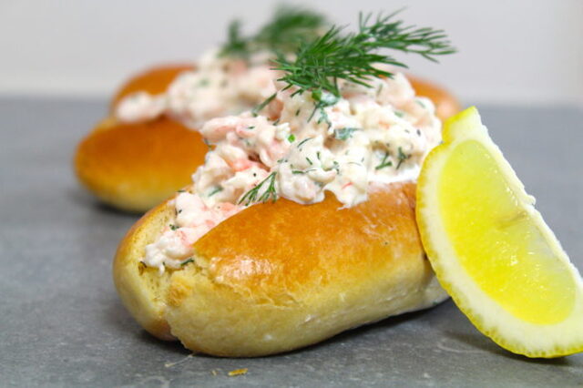 Skagen rolls med färdiga briochebröd