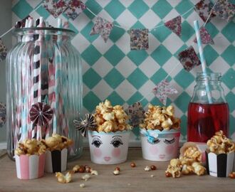 Caramelliga popcorn