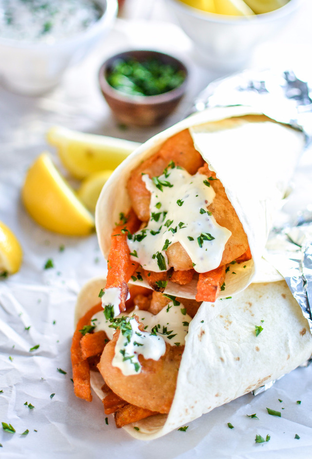 Hemmagjorda fish & chips tacos med tartarsås!