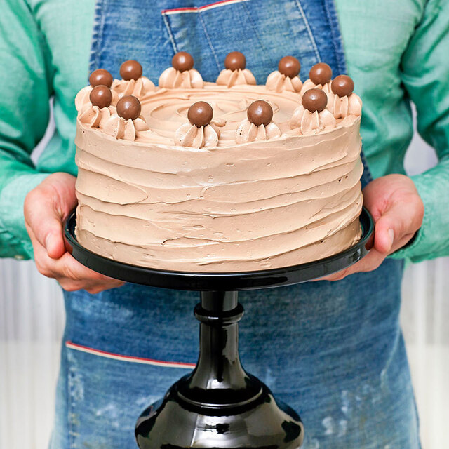 Chokladtårta med salt kolasås & marshmallowsfyllning