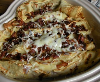 Champinjoncrepes med knaperstekt bacon