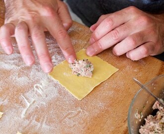 Tortellini Primavera med grön sparris och basilikaolja