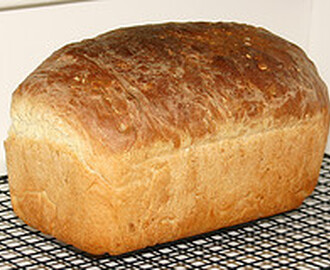 Enkelt bröd med kesella